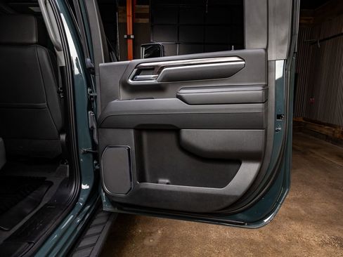 Used 2025 Chevrolet Silverado 3500 LTZ w/ LTZ Plus Package image 39