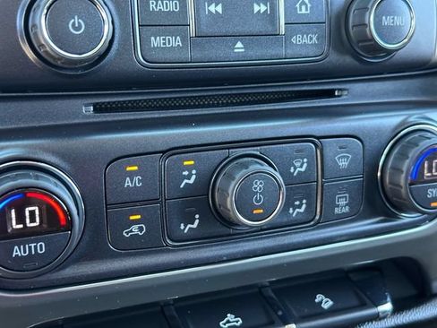 Used 2018 Chevrolet Silverado 1500 LT w/ All Star Edition AWD/4WD image 18