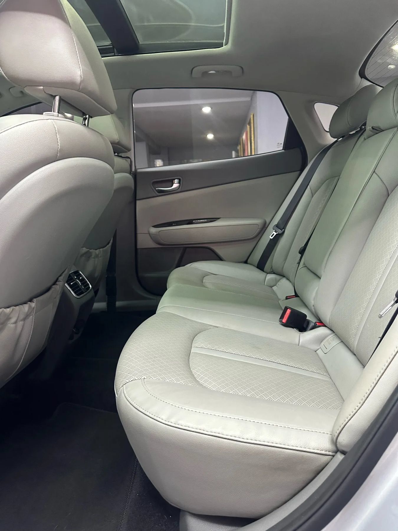 Used 2016 Kia Optima EX w/ Premium Package FWD image 23