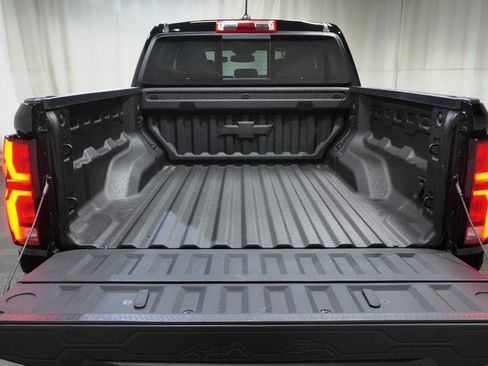 Used 2026 Chevrolet Colorado ZR2 AWD/4WD image 6