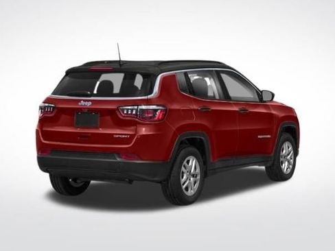 Used 2020 Jeep Compass Latitude image 3