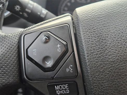 Used 2023 Toyota Tacoma TRD Sport image 17