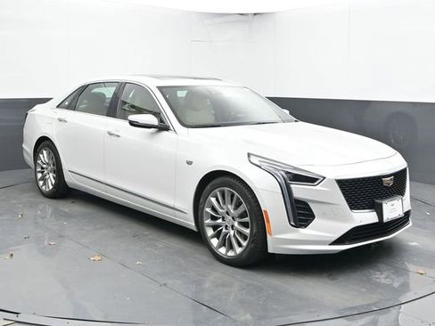 Used 2020 Cadillac CT6 Luxury image 2