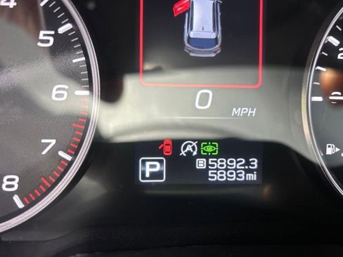 Used 2025 Subaru Outback Limited XT AWD/4WD image 9