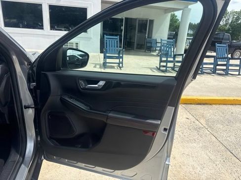 Used 2024 Ford Escape ST-Line FWD image 36