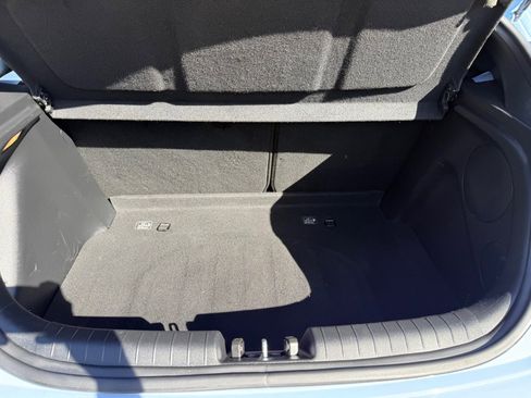 Used 2020 Hyundai Veloster N w/ Performance Package image 18