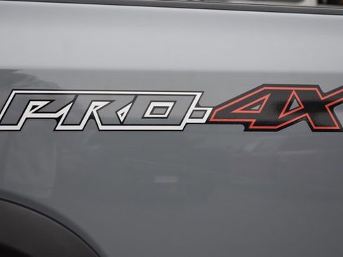 Used 2024 Nissan Frontier PRO-4X w/ Technology Package image 11