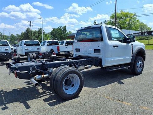 New 2025 Ford F550 4x4 Regular Cab Super Duty image 5