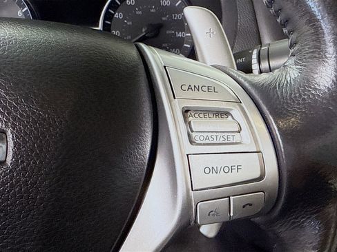 Used 2017 Nissan Altima 2.5 SR image 15