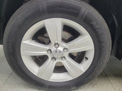 Used 2016 Jeep Patriot Latitude AWD/4WD image 31