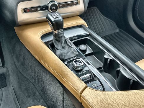 Used 2016 Volvo XC90 T6 Momentum image 17