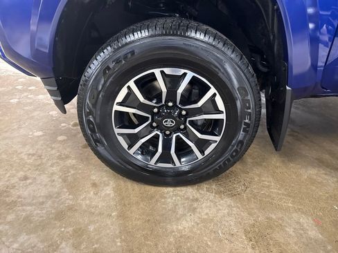 Certified 2023 Toyota Tacoma TRD Sport image 25