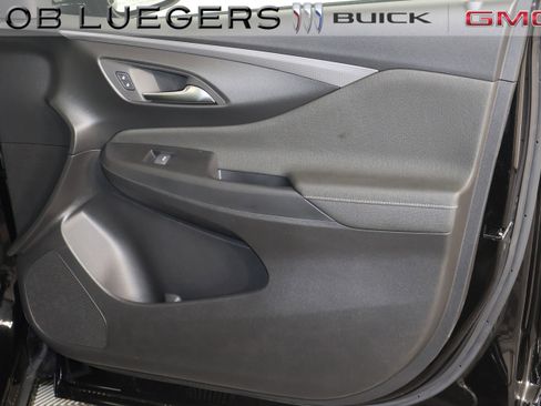 New 2026 Buick Envista Avenir FWD image 17
