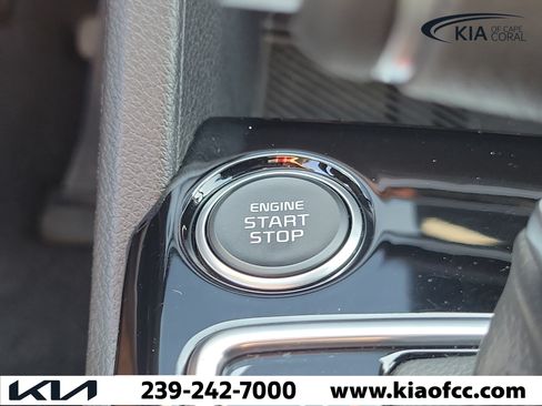 Certified 2025 Kia Sportage EX FWD image 30