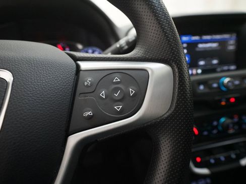 Used 2022 GMC Terrain SLE w/ Driver Convenience Package image 19