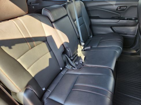 Certified 2023 Honda Passport TrailSport image 17