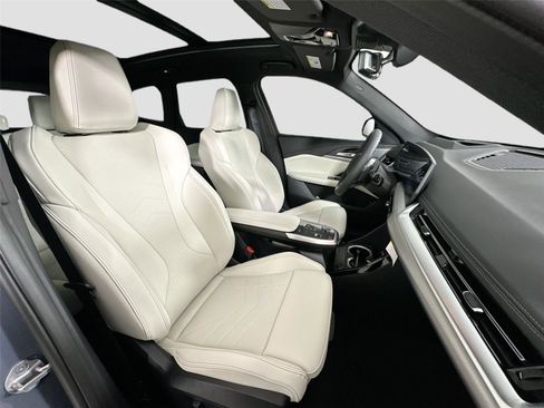 New 2026 BMW X1 xDrive28i w/ Technology Package AWD/4WD image 29