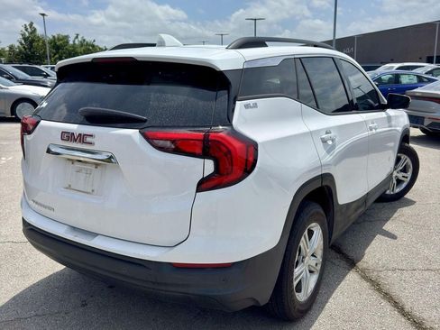 Used 2019 GMC Terrain SLE w/ Driver Convenience Package FWD image 5