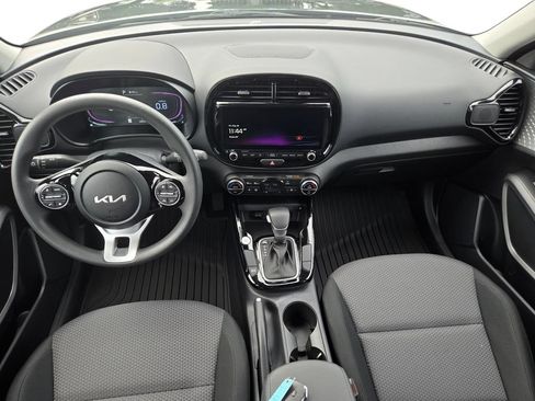 Certified 2024 Kia Soul S FWD image 20