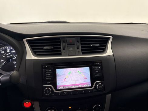 Used 2015 Nissan Sentra SV FWD image 36