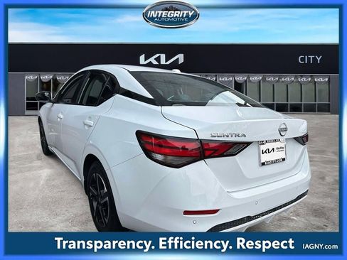 Used 2024 Nissan Sentra SV FWD image 5