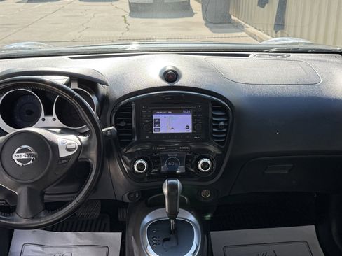 Used 2013 Nissan Juke SL FWD image 23