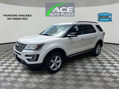 Used 2016 Ford Explorer XLT w/ Equipment Group 202A AWD/4WD image 2