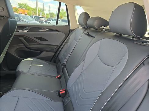 New 2026 Volkswagen Tiguan SE AWD/4WD image 11