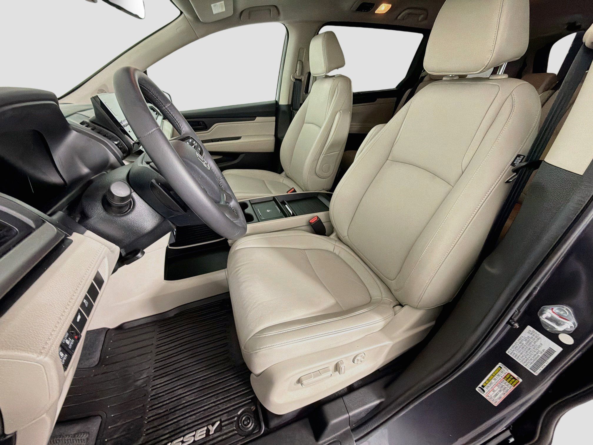Used 2025 Honda Odyssey EX-L image 13