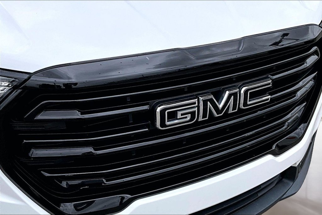 Used 2023 GMC Terrain SLE w/ Driver Convenience Package FWD image 30