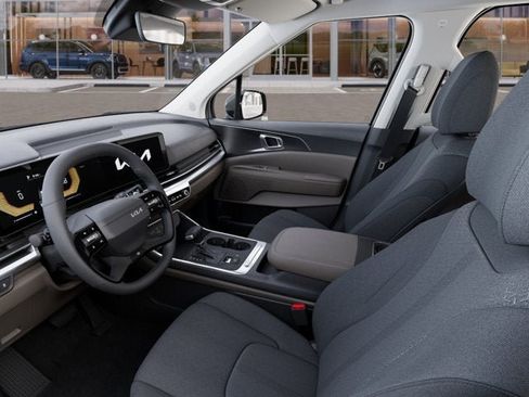 New 2027 Kia Carnival LX FWD image 17