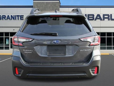 Used 2021 Subaru Outback Premium image 8