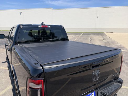 Used 2020 RAM 1500 Laramie AWD/4WD image 9