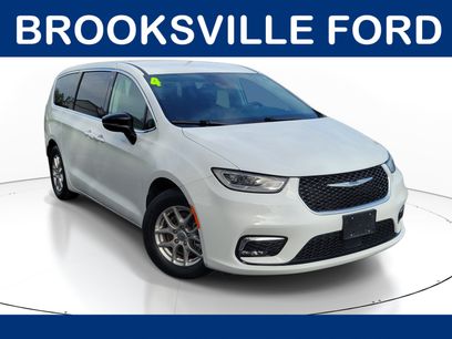 Used 2024 Chrysler Pacifica Touring-L