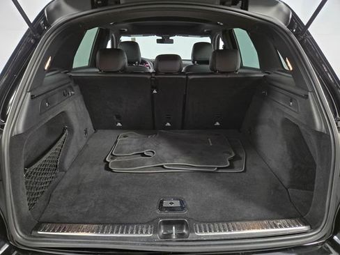 Used 2021 Mercedes-Benz GLC 300 4MATIC image 27