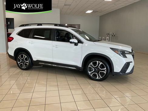 Used 2023 Subaru Ascent Limited AWD/4WD image 1