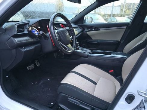 Used 2018 Honda Civic Sport image 17