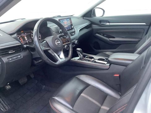 Used 2023 Nissan Altima 2.5 SR image 3