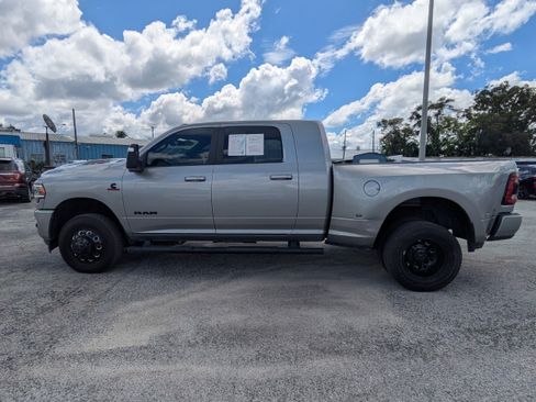 Used 2024 RAM 3500 Laramie w/ Night Edition AWD/4WD image 7