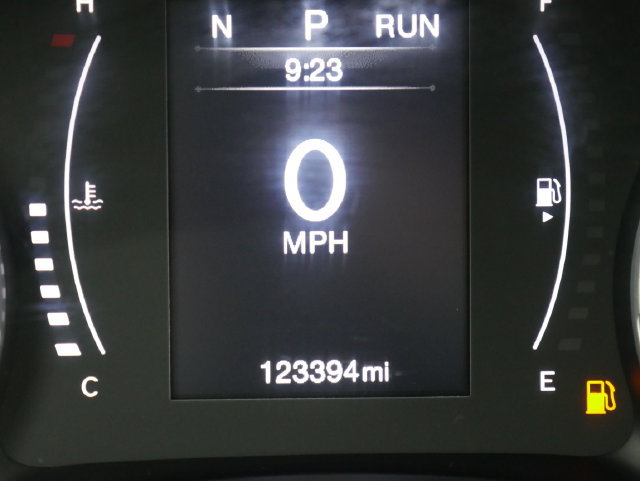 Used 2018 Jeep Renegade Latitude w/ Cold Weather Group AWD/4WD image 18