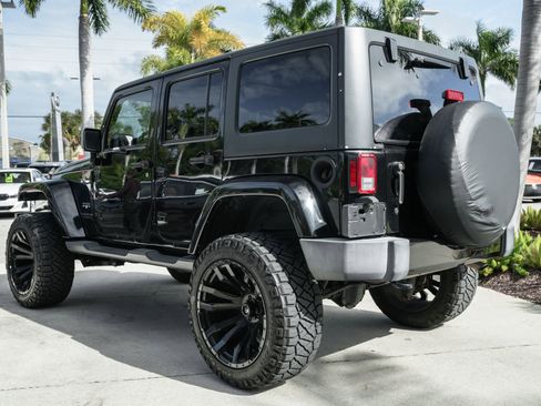 Used 2016 Jeep Wrangler Unlimited Sahara image 6