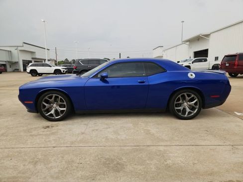 Used 2020 Dodge Challenger GT w/ Driver Convenience Group RWD image 4