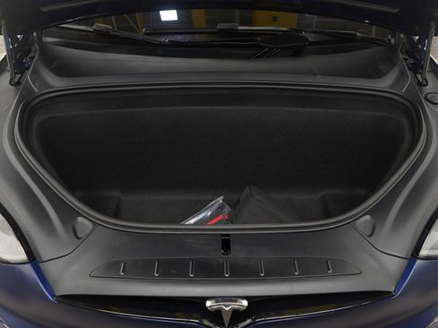 Used 2023 Tesla Model X Plaid image 31
