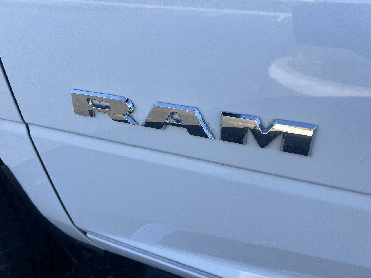 Used 2025 RAM 2500 Big Horn AWD/4WD image 39