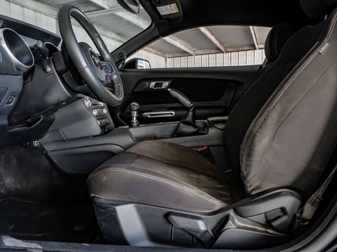 Used 2019 Ford Mustang Coupe image 29