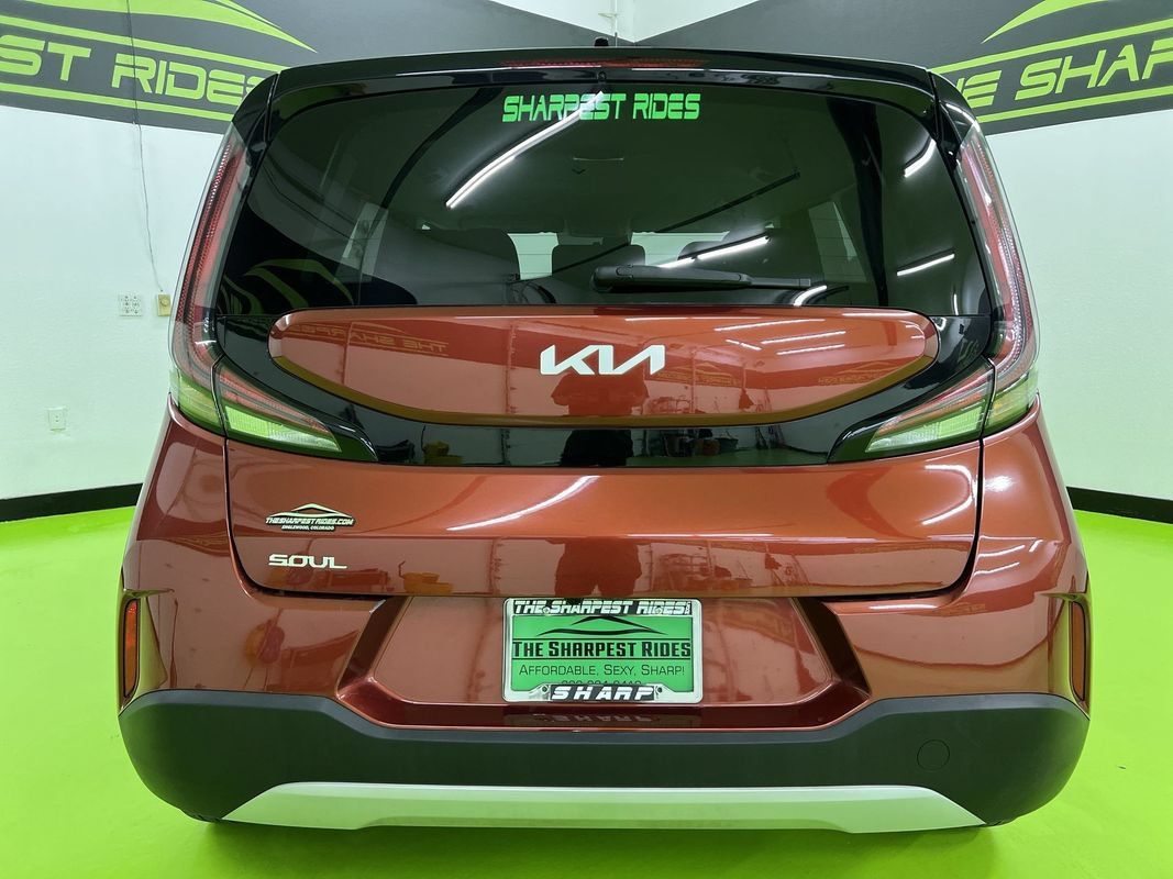 Used 2024 Kia Soul LX FWD image 8