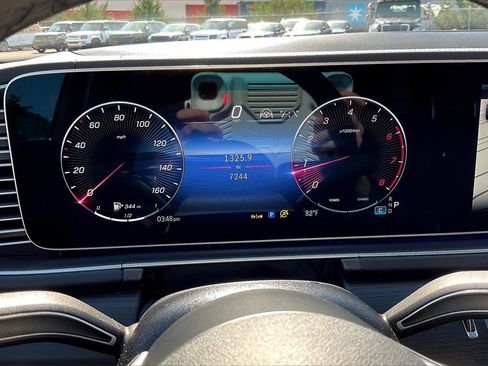 Used 2025 Mercedes-Benz GLS 450 4MATIC image 20