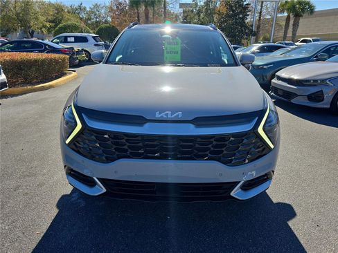 Used 2023 Kia Sportage SX image 2