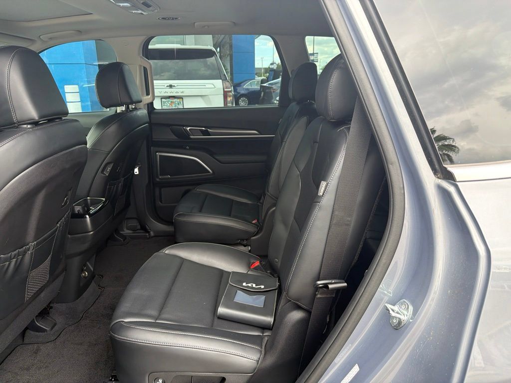 Used 2024 Kia Telluride S w/ S Sunroof Package AWD/4WD image 16