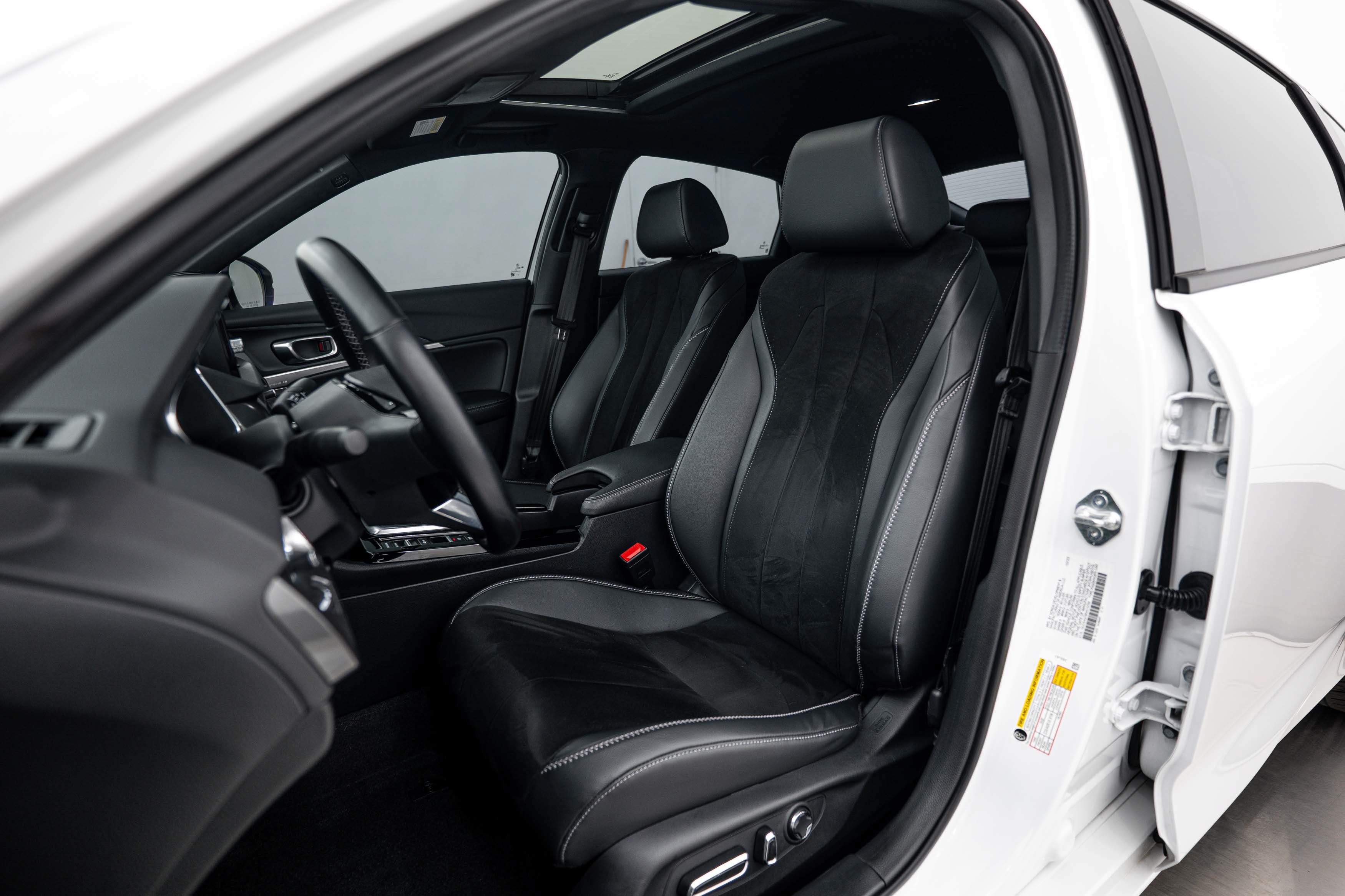 Used 2024 Acura Integra A-Spec w/ Technology Package FWD image 16